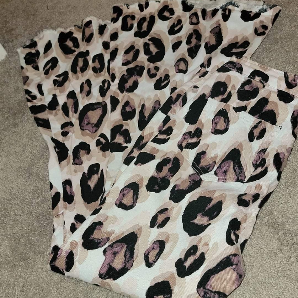 Leopard super flares